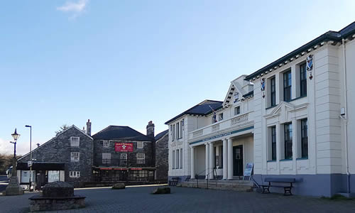Visitors Centre and Plume of Feathers Inn at Princetown